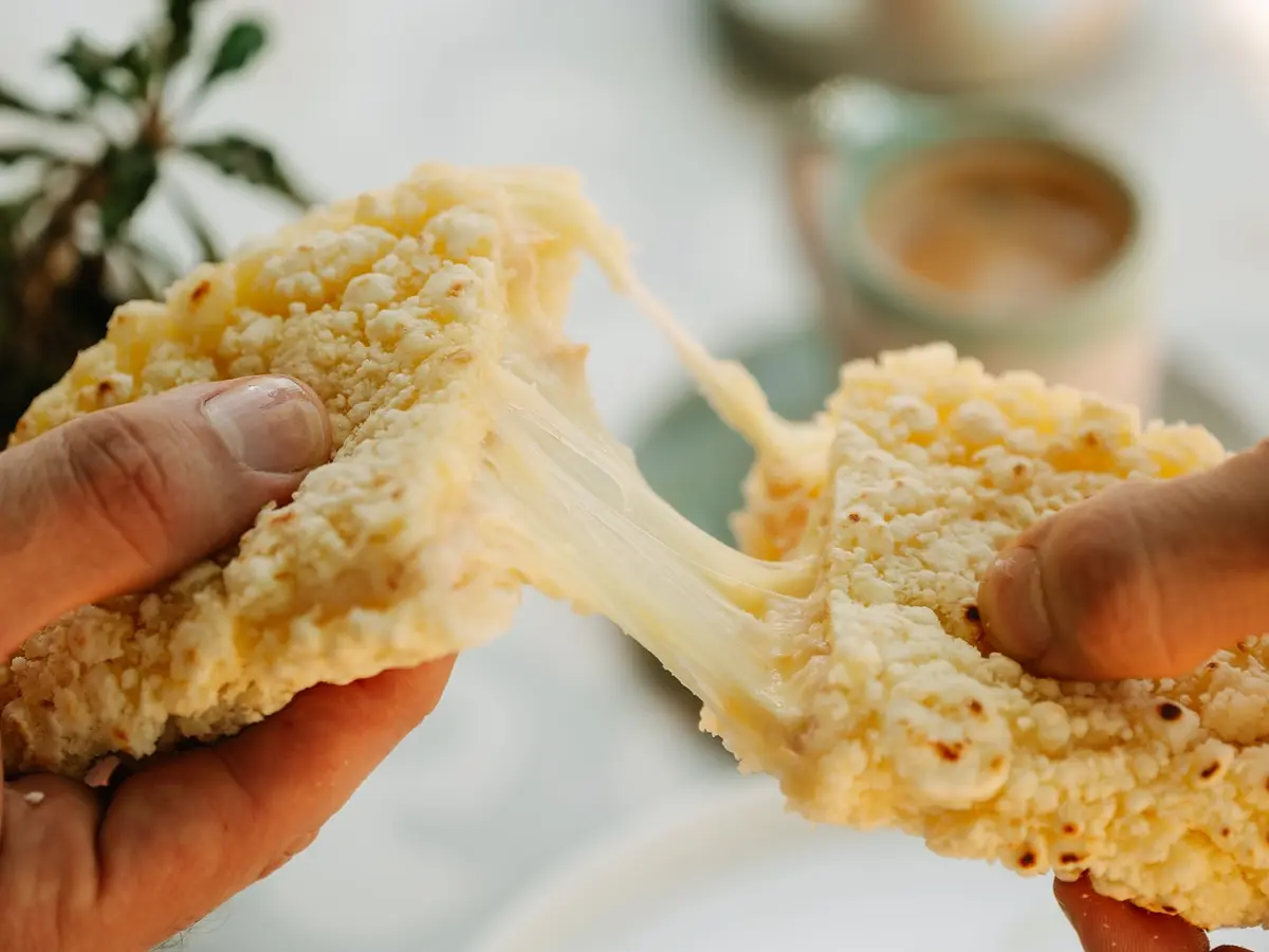 Mbejú fit relleno de jamón de pechuga y queso diet